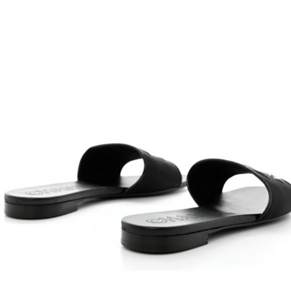 ❌SOLD!!❌ New CHANEL black mesh slides - Picture 3 of 3